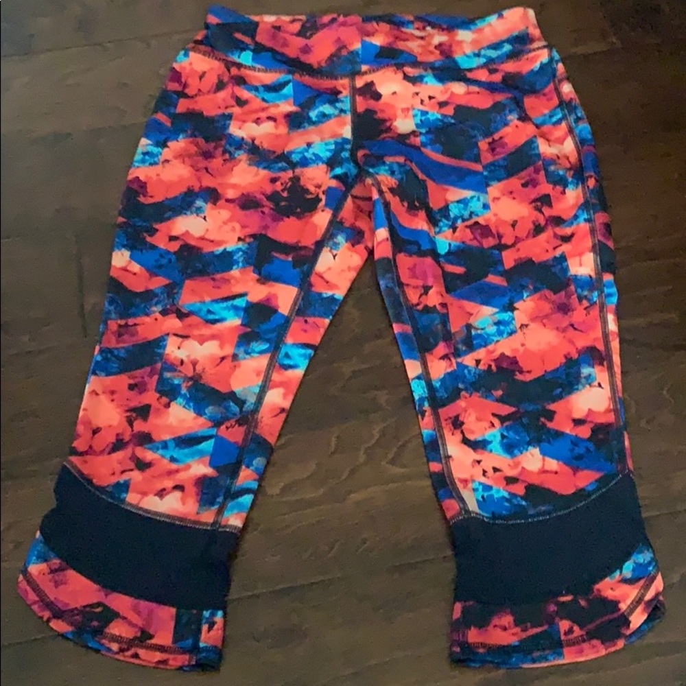 Women side medium Capri exercise pants